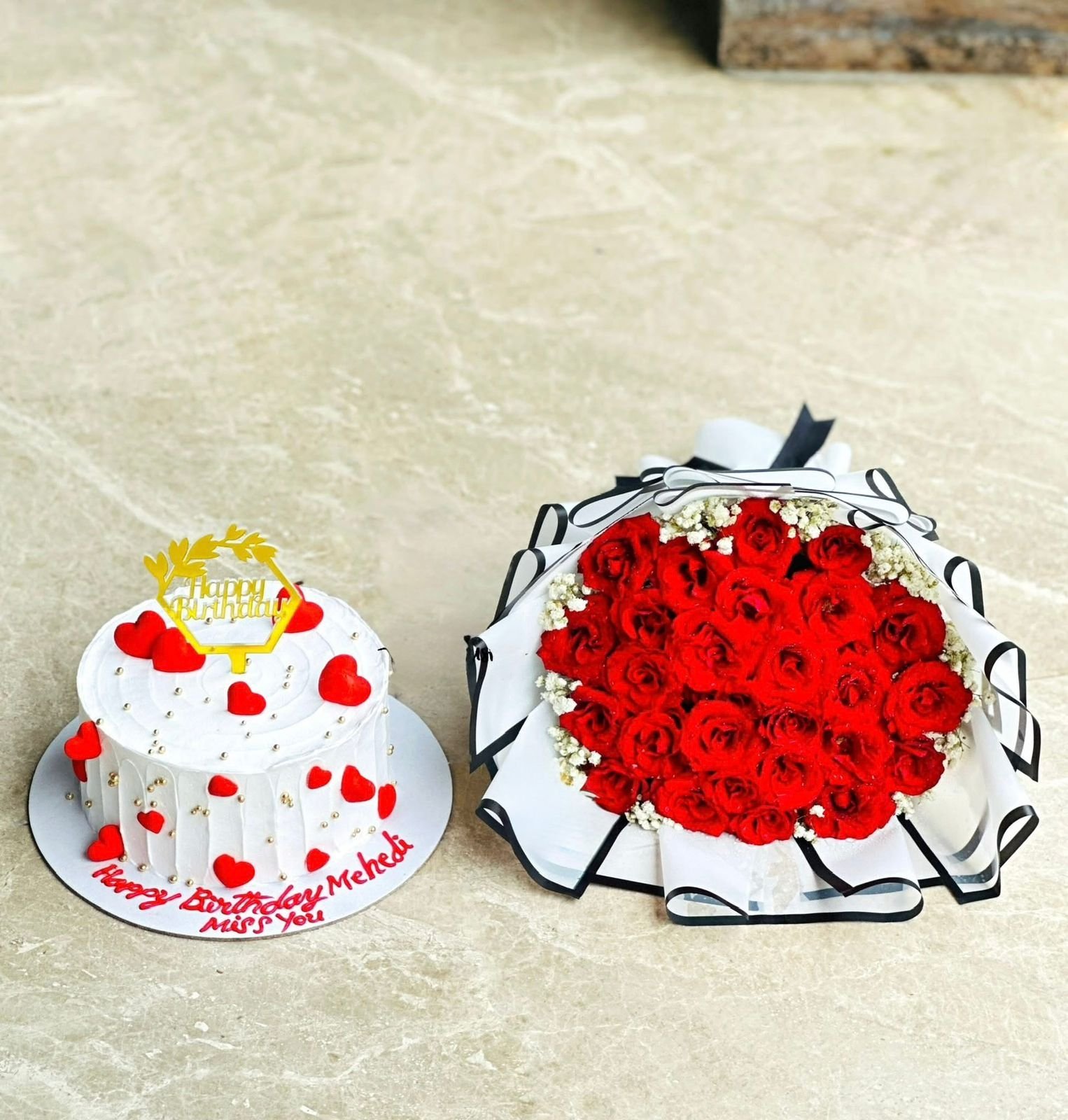 Red Roses Bouquet with Fresh Cream Birthday Cake