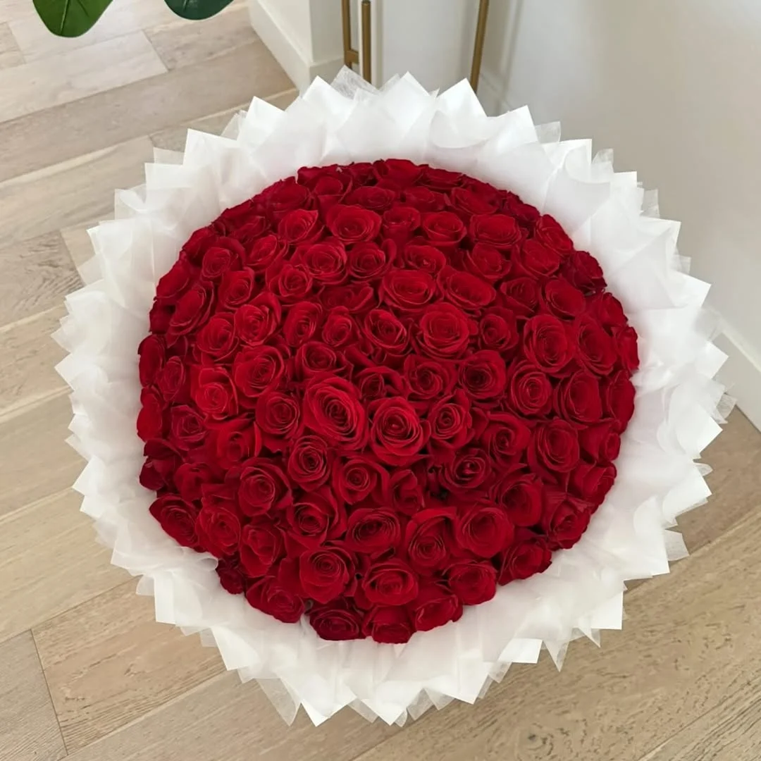 200 Pcs Rose Bouquet
