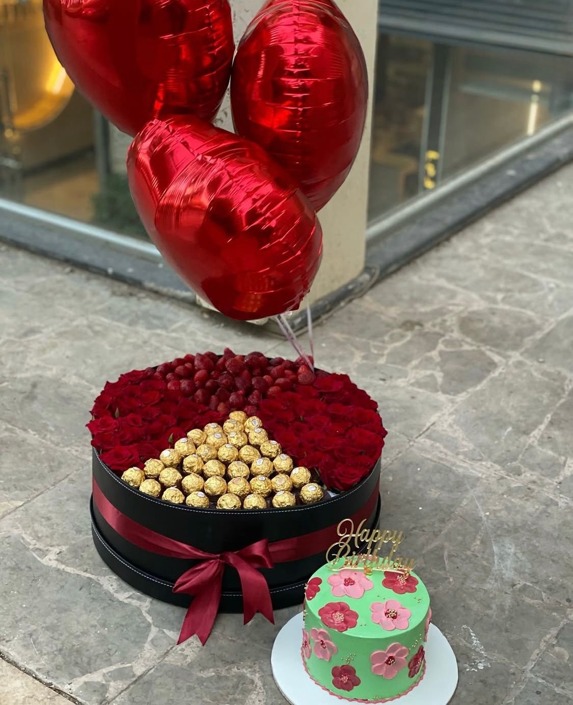 Red Rose & Ferrero Rocher Floral Cake Gift Set with Balloons